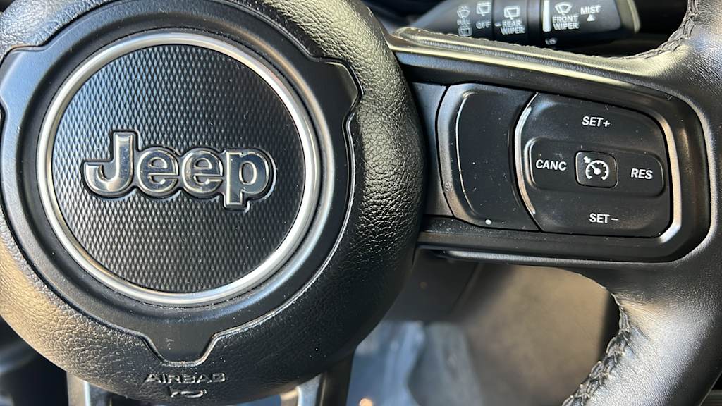 Thumbnail: 2022 Jeep Wrangler - 27