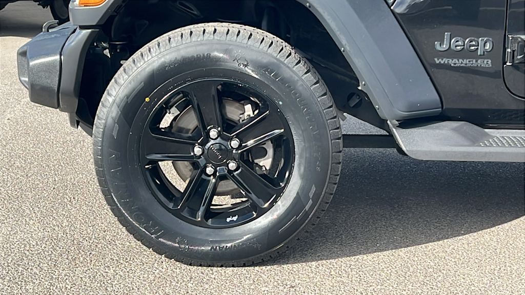 Thumbnail: 2022 Jeep Wrangler - 8