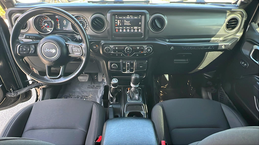 Thumbnail: 2022 Jeep Wrangler - 13