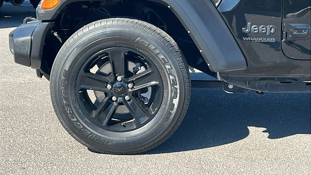 Thumbnail: 2022 Jeep Wrangler - 8