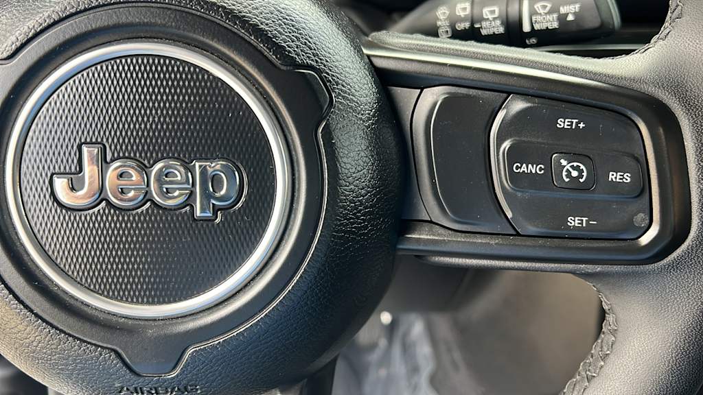 Thumbnail: 2023 Jeep Wrangler - 27