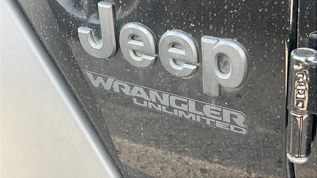 Thumbnail: 2022 Jeep Wrangler - 6