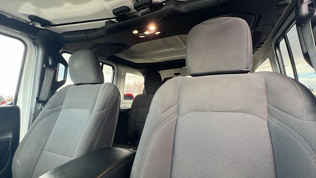 Thumbnail: 2023 Jeep Wrangler - 10