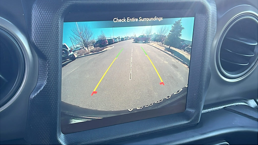 Thumbnail: 2022 Jeep Wrangler - 23