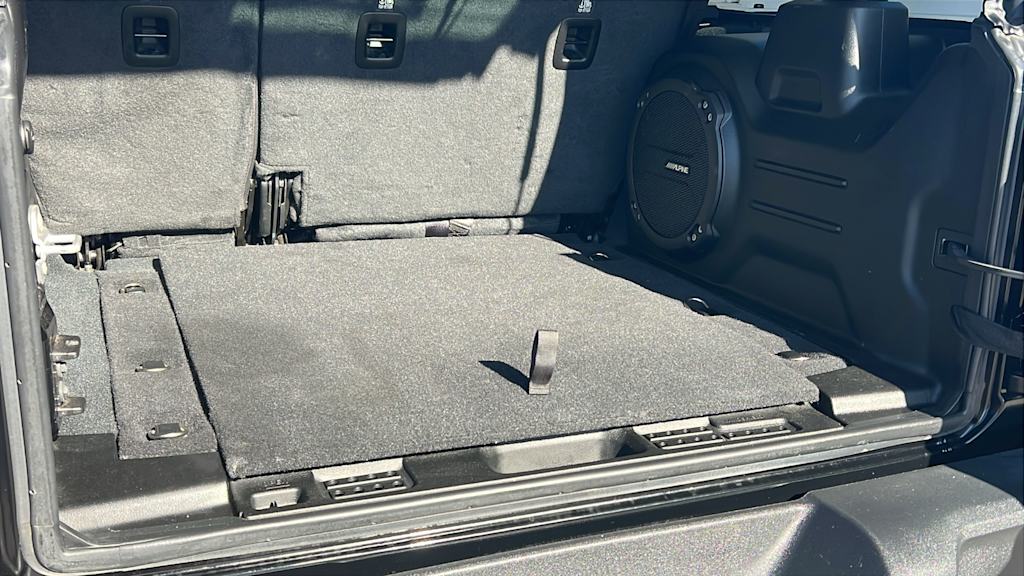 Thumbnail: 2022 Jeep Wrangler - 30