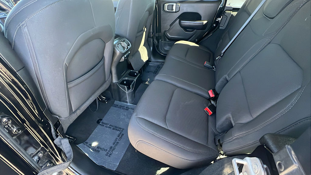 Thumbnail: 2022 Jeep Wrangler - 12