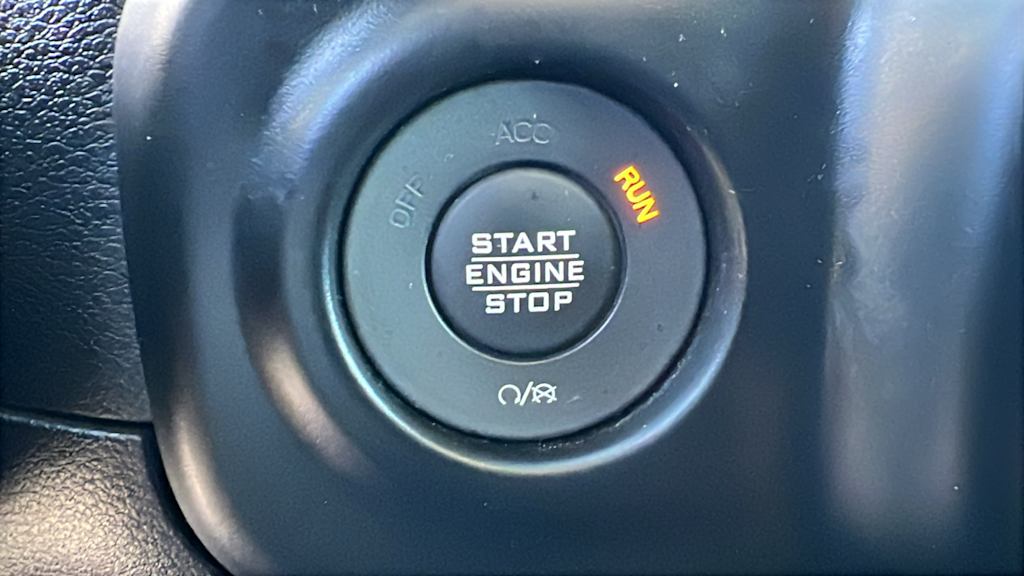 Thumbnail: 2021 Jeep Wrangler - 25