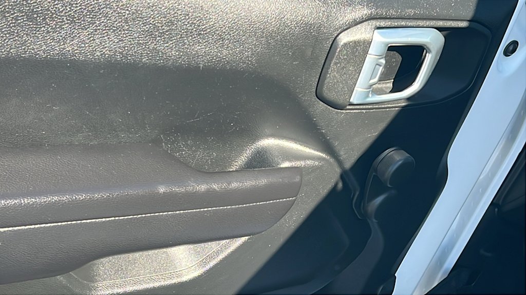 Thumbnail: 2021 Jeep Wrangler - 28