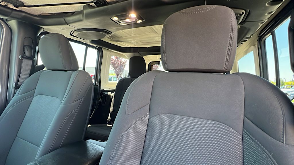Thumbnail: 2021 Jeep Wrangler - 10