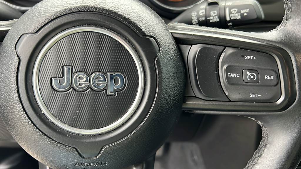 Thumbnail: 2021 Jeep Wrangler - 27