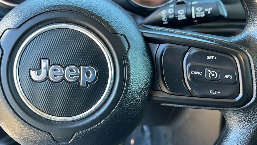 Thumbnail: 2022 Jeep Wrangler - 27