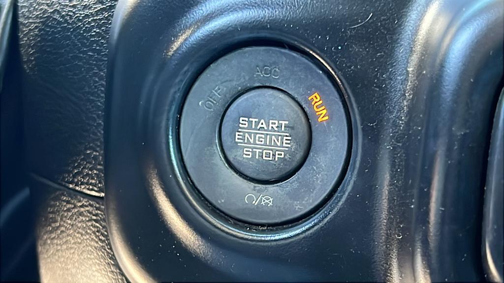 Thumbnail: 2022 Jeep Wrangler - 25