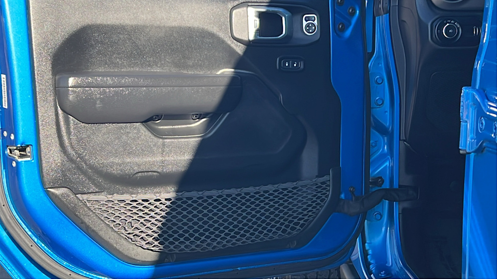 Thumbnail: 2023 Jeep Wrangler - 28