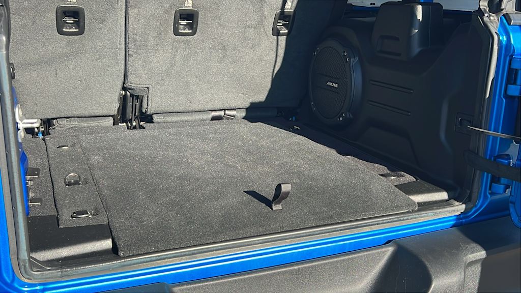 Thumbnail: 2023 Jeep Wrangler - 30