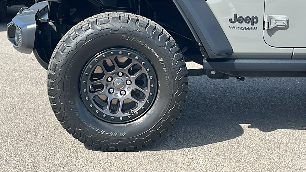 Thumbnail: 2022 Jeep Wrangler - 8