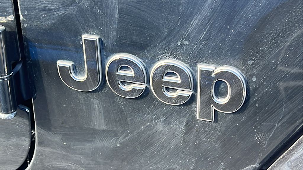 Thumbnail: 2021 Jeep Wrangler - 4