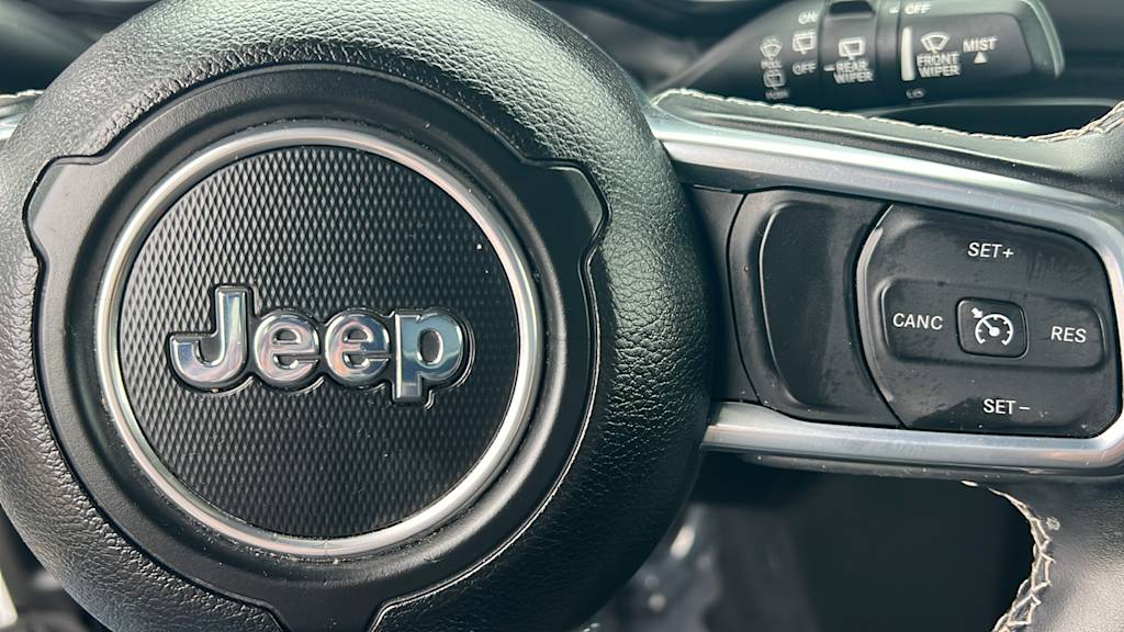 Thumbnail: 2022 Jeep Wrangler - 27