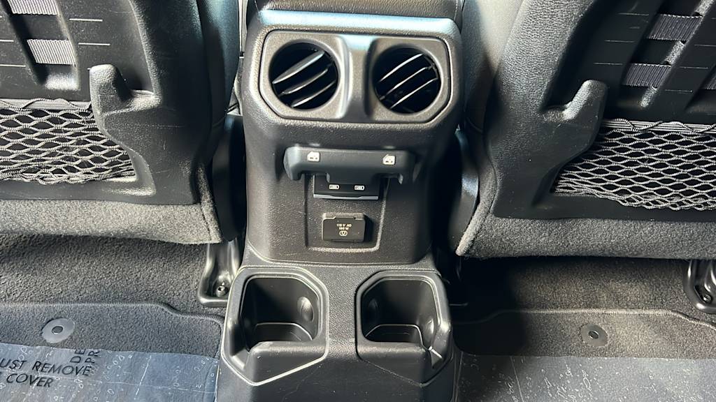 Thumbnail: 2021 Jeep Wrangler - 30