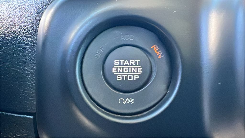Thumbnail: 2021 Jeep Wrangler - 25