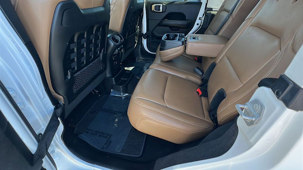 Thumbnail: 2021 Jeep Wrangler - 11