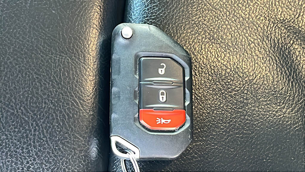 Thumbnail: 2020 Jeep Wrangler - 18