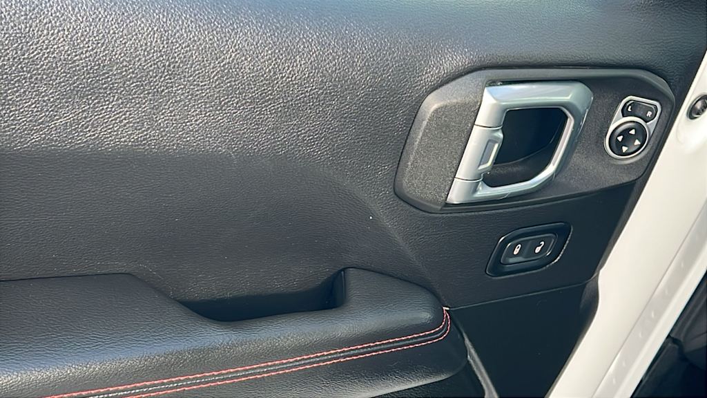 Thumbnail: 2020 Jeep Wrangler - 27