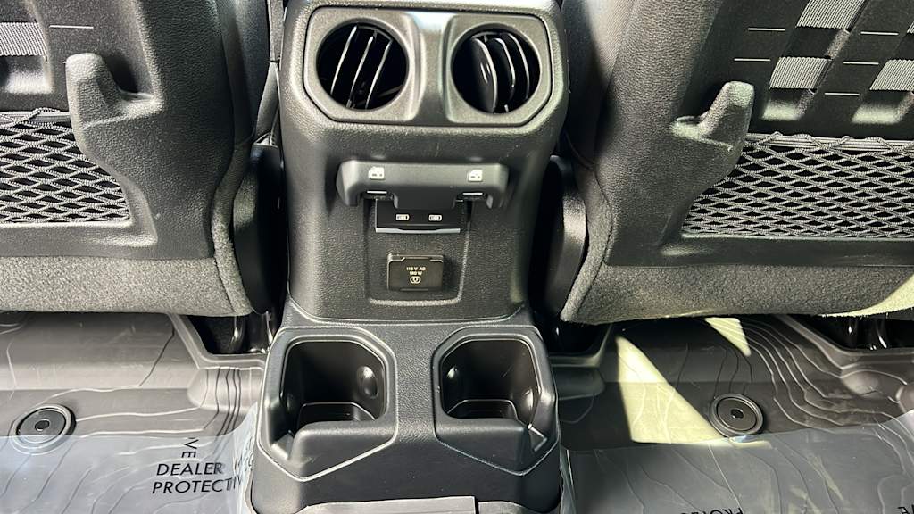 Thumbnail: 2022 Jeep Wrangler - 30