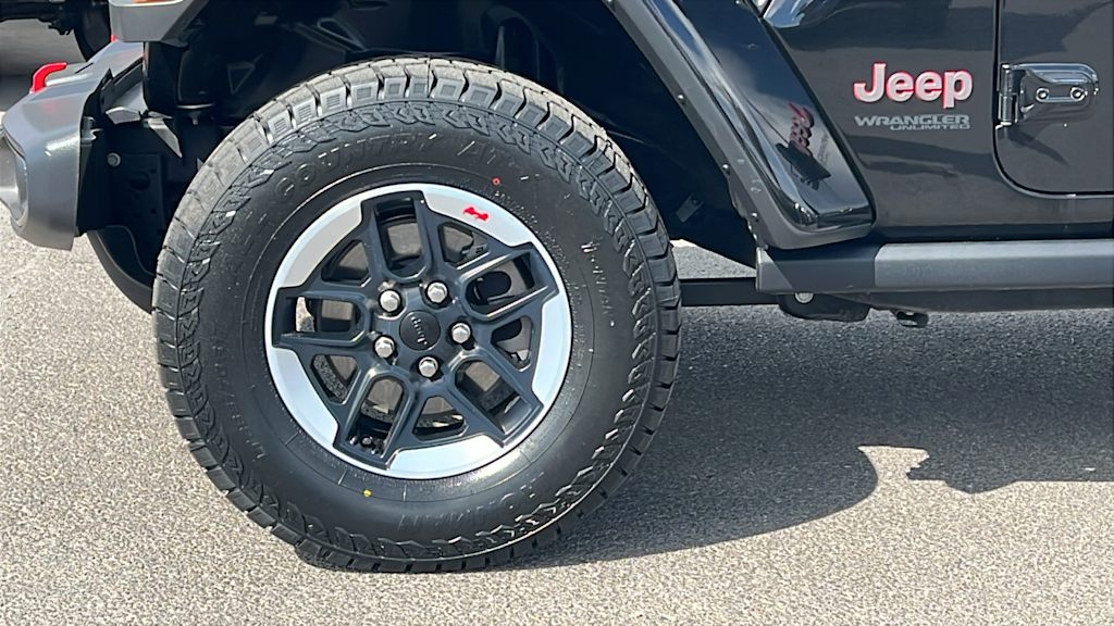 Thumbnail: 2022 Jeep Wrangler - 8