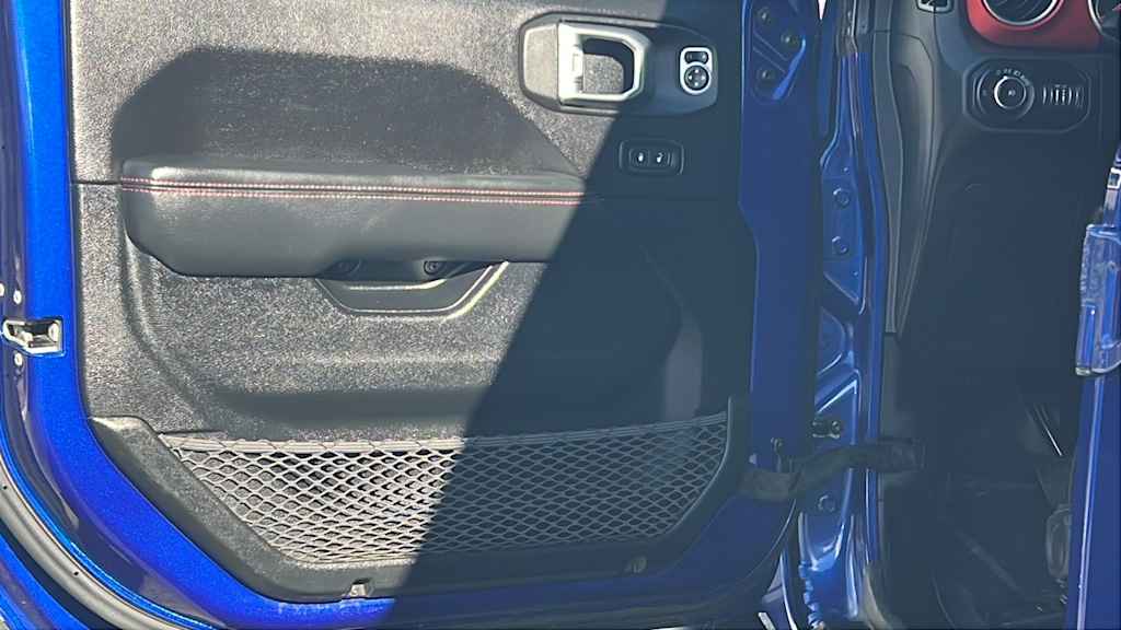 Thumbnail: 2020 Jeep Wrangler - 28