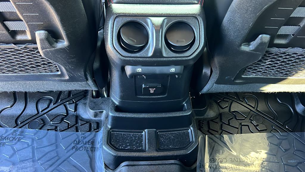 Thumbnail: 2020 Jeep Wrangler - 29