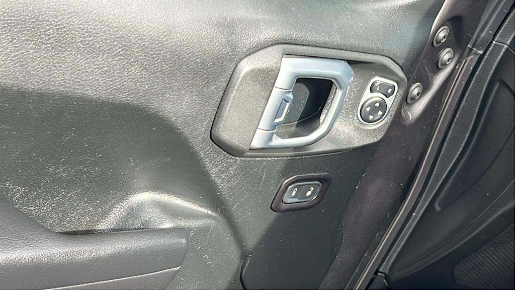 Thumbnail: 2018 Jeep Wrangler - 28