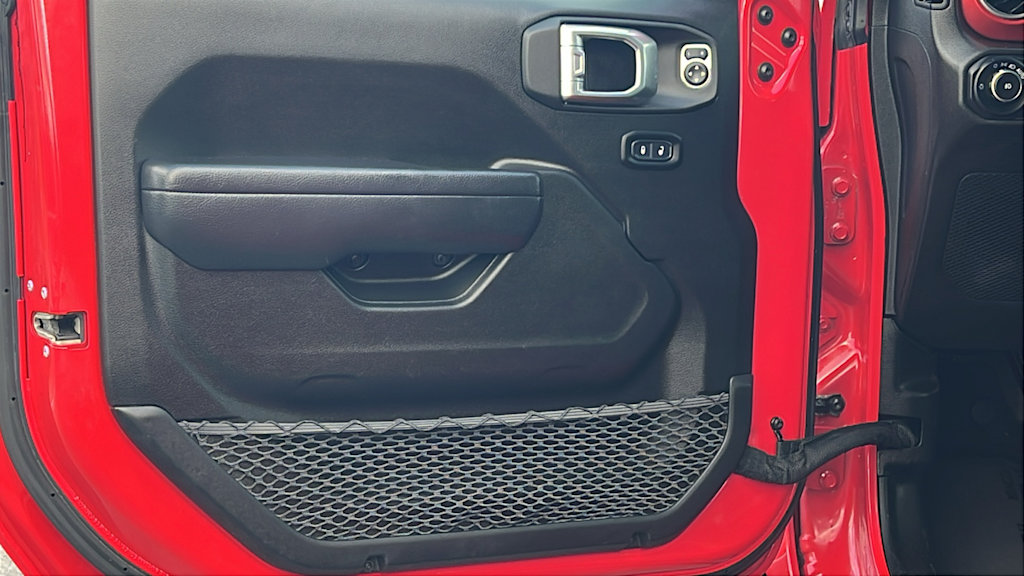 Thumbnail: 2021 Jeep Wrangler - 29