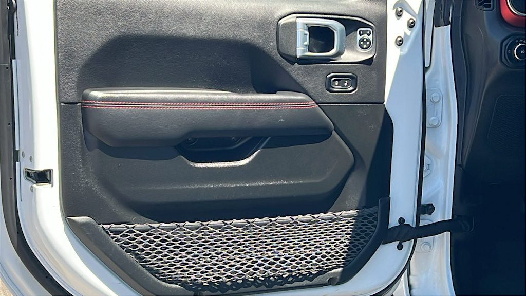 Thumbnail: 2021 Jeep Wrangler - 29