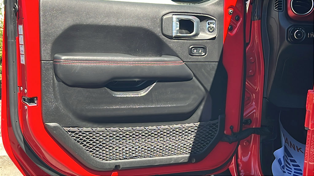 Thumbnail: 2022 Jeep Wrangler - 29
