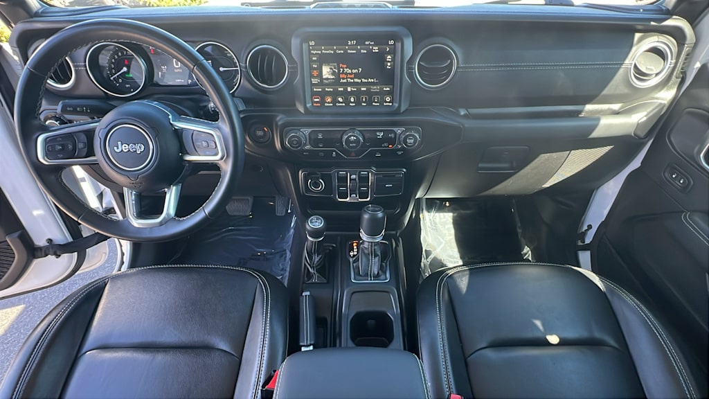 Thumbnail: 2022 Jeep Wrangler - 12