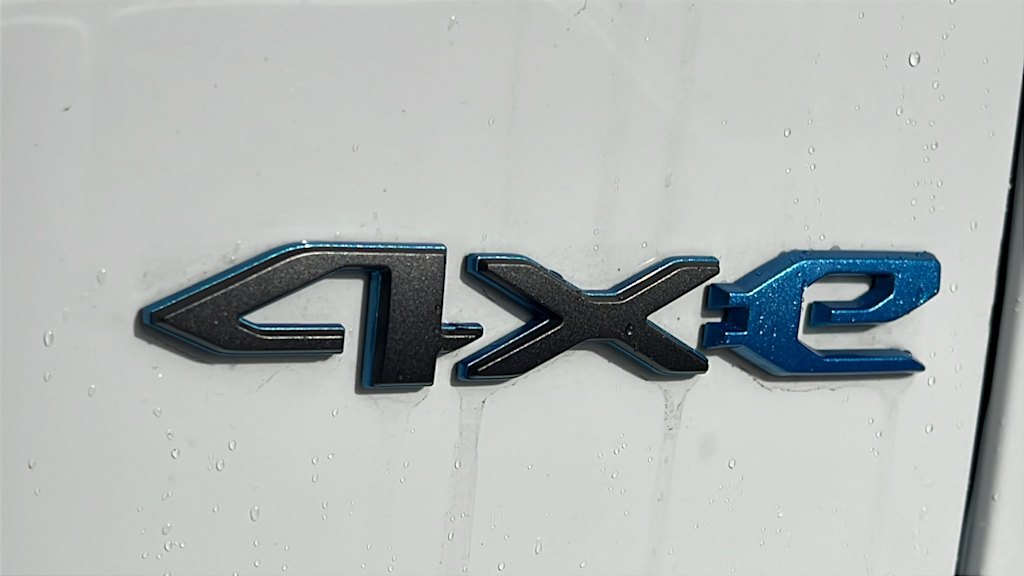 Thumbnail: 2023 Jeep Wrangler - 31