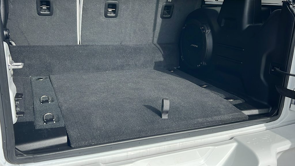 Thumbnail: 2023 Jeep Wrangler - 30