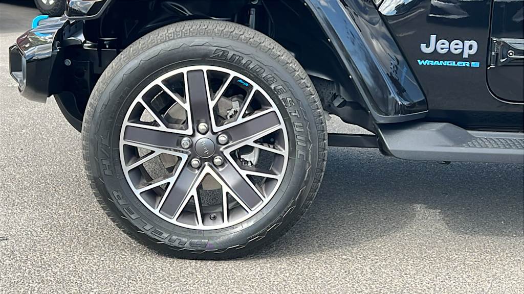 Thumbnail: 2023 Jeep Wrangler - 8