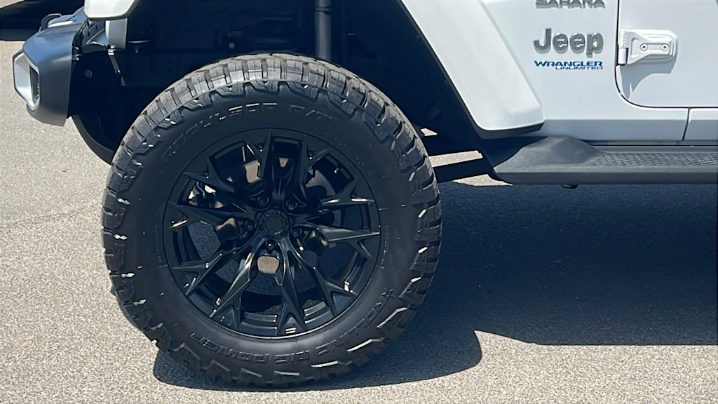 Thumbnail: 2021 Jeep Wrangler - 8