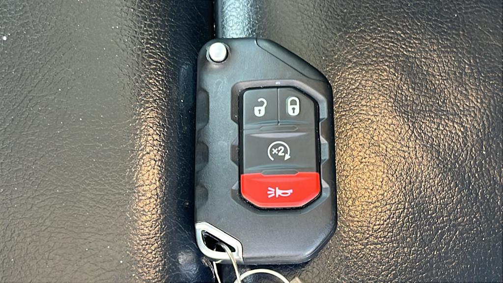 Thumbnail: 2021 Jeep Wrangler - 17