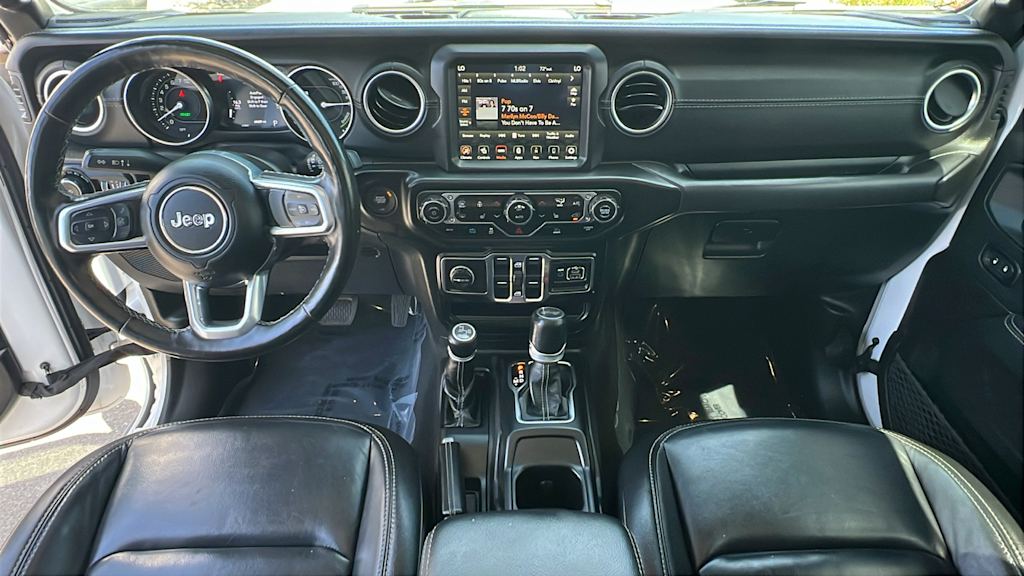 Thumbnail: 2021 Jeep Wrangler - 14