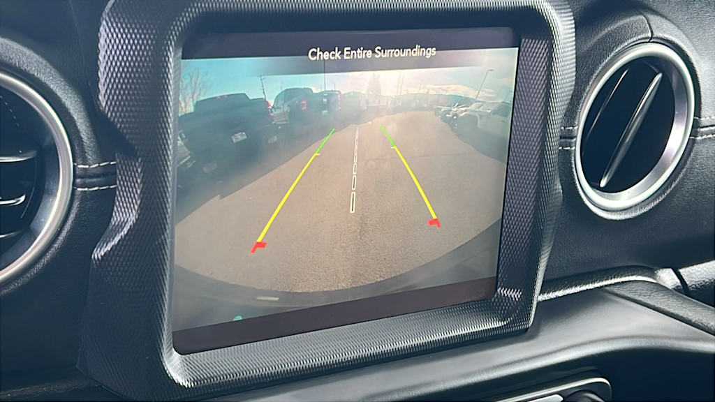 Thumbnail: 2022 Jeep Wrangler - 23