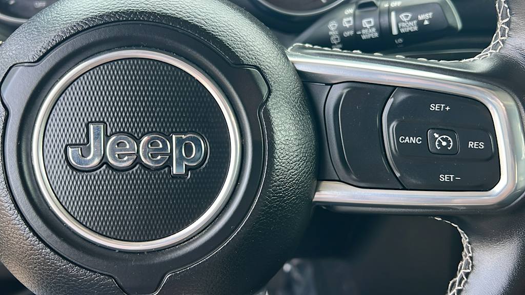 Thumbnail: 2022 Jeep Wrangler - 26