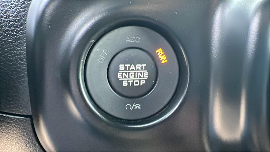 Thumbnail: 2023 Jeep Wrangler - 23