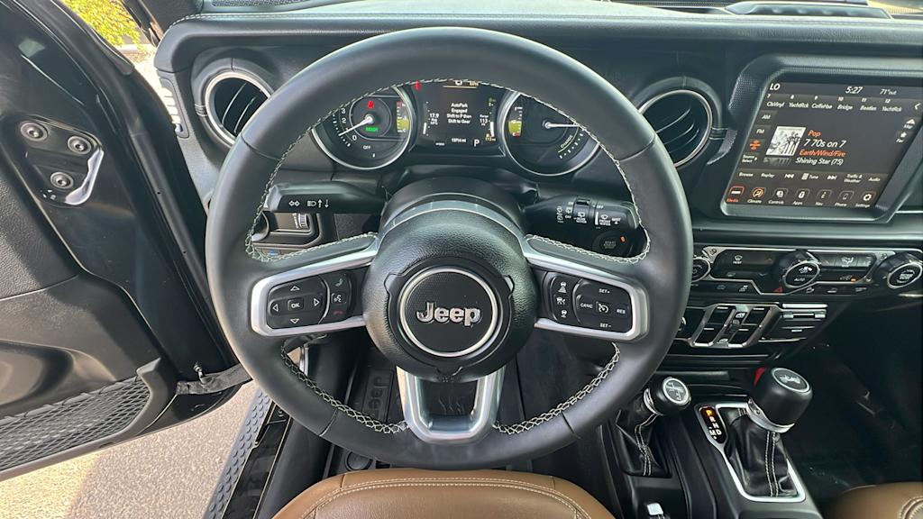 Thumbnail: 2023 Jeep Wrangler - 9