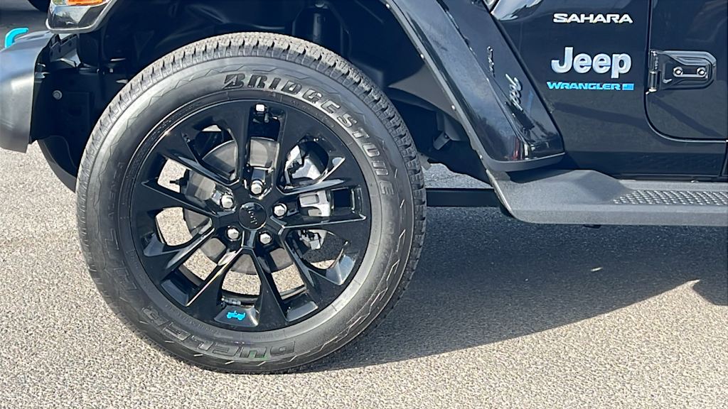 Thumbnail: 2023 Jeep Wrangler - 8