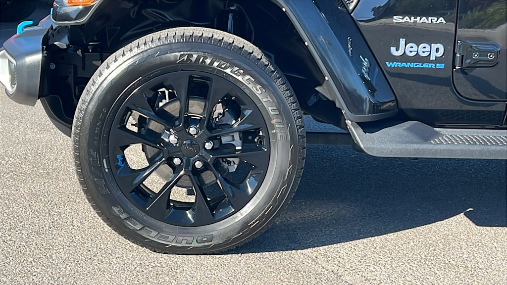Thumbnail: 2023 Jeep Wrangler - 8