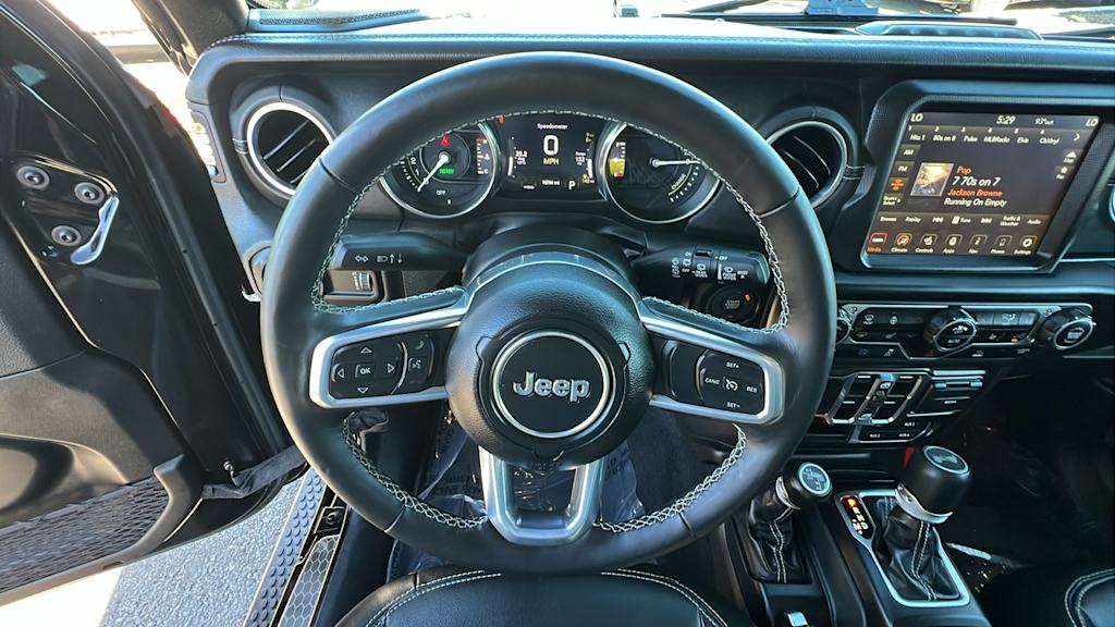 Thumbnail: 2023 Jeep Wrangler - 9