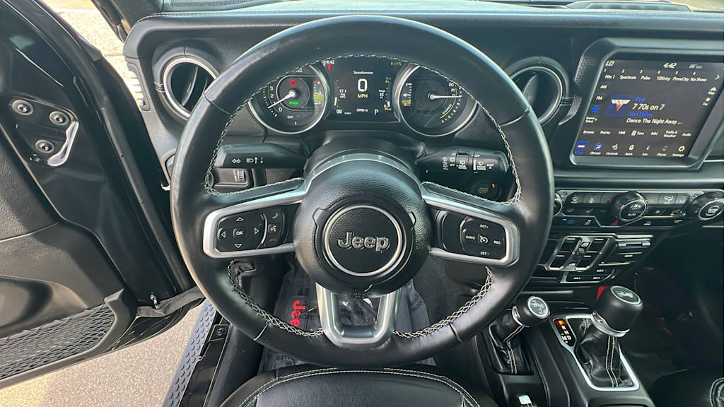 Thumbnail: 2023 Jeep Wrangler - 9