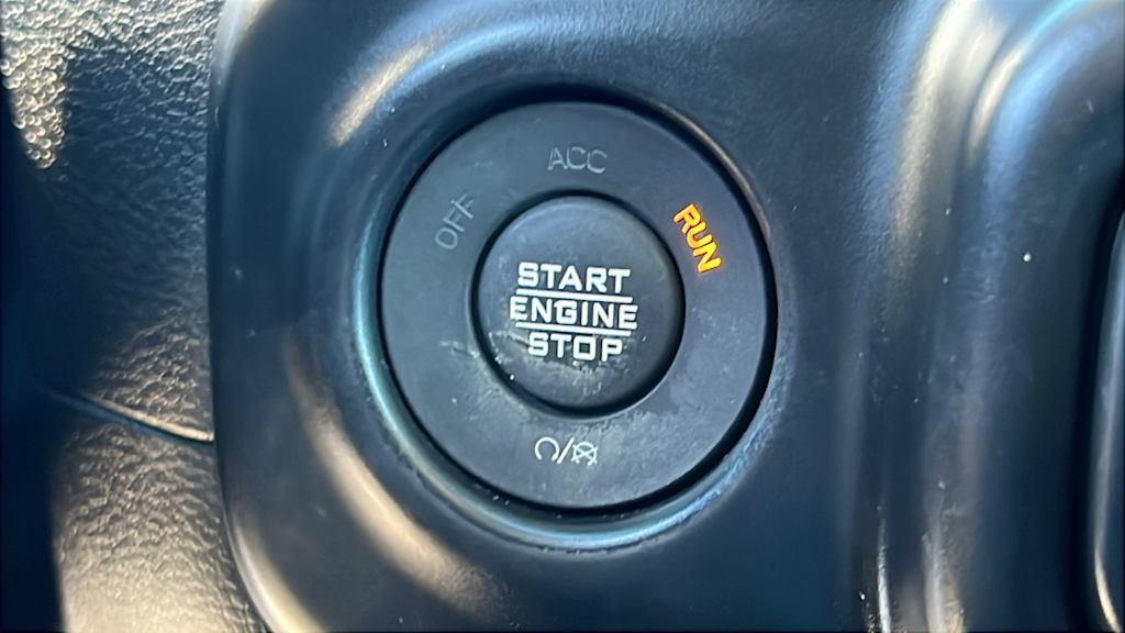 Thumbnail: 2023 Jeep Wrangler - 25
